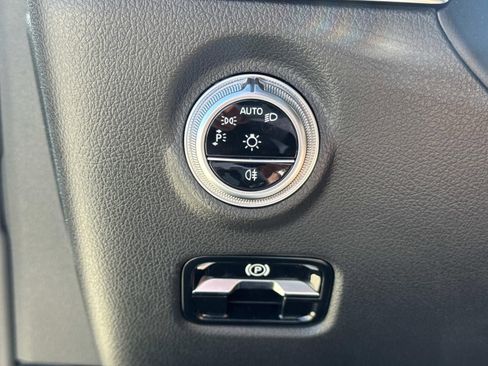 Used 2024 Mercedes-Benz C 43 AMG 4MATIC Sedan image 21