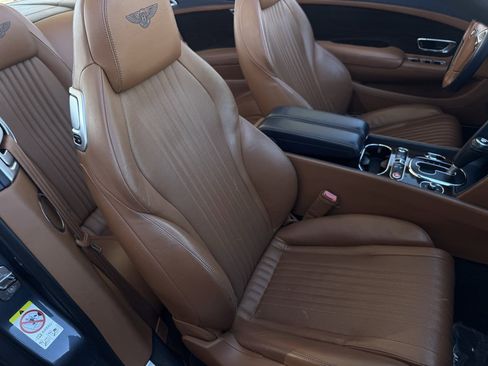 Used 2016 Bentley Continental GT image 25