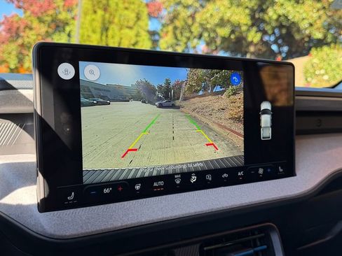 Used 2025 Ford Maverick XLT w/ XLT Luxury Package image 18