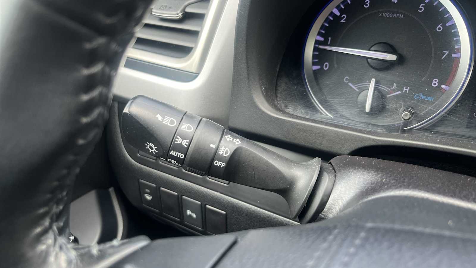 Used 2019 Toyota Highlander Limited AWD/4WD image 43