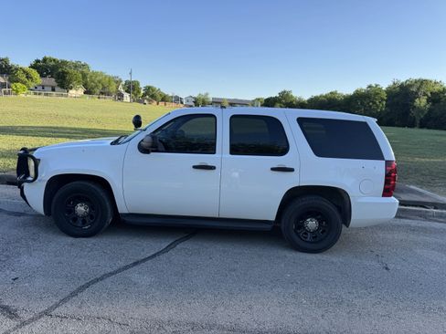 Used 2010 Chevrolet Tahoe LS image 1