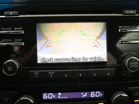 Used 2014 Nissan Altima 2.5 SV FWD image 3