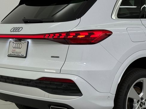 New 2025 Audi Q5 Premium Plus image 12