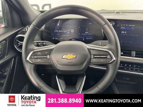 Used 2026 Chevrolet Equinox LT AWD/4WD image 26