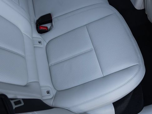 Certified 2026 Porsche Macan S AWD/4WD image 36
