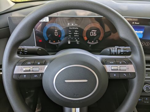 New 2026 Hyundai Tucson SE image 21