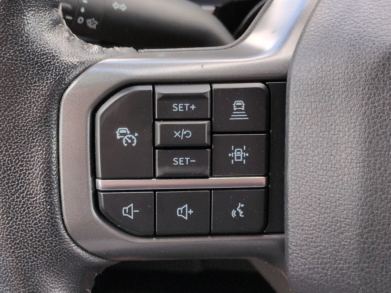 Used 2021 Ford F150 XLT w/ Equipment Group 302A High AWD/4WD image 26