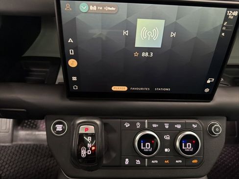 Used 2022 Land Rover Defender 110 XS Edition image 34