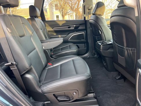 Used 2024 Kia Telluride S w/ S Sunroof Package image 24