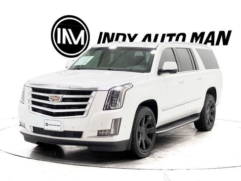 Used 2017 Cadillac Escalade ESV Luxury image 8