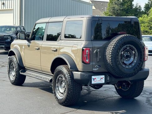 New 2025 Ford Bronco Outer Banks w/ Sasquatch Package image 14