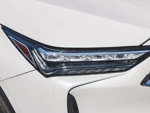 Used 2023 Acura MDX SH-AWD image 2
