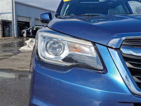 Used 2017 Subaru Forester 2.5i Touring image 9