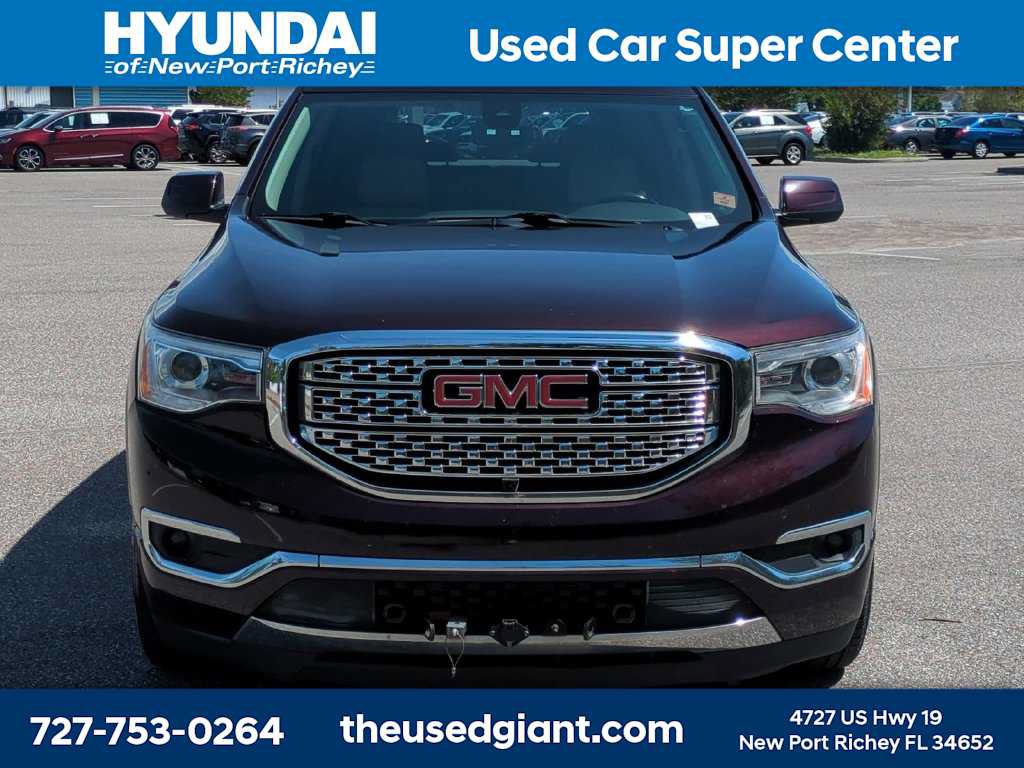Used 2018 GMC Acadia Denali w/ Technology Package FWD image 8