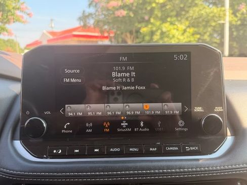 Used 2023 Nissan Rogue SL w/ SL Premium Package FWD image 19