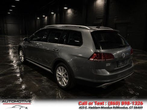 Used 2018 Volkswagen Golf Alltrack SE AWD/4WD image 3