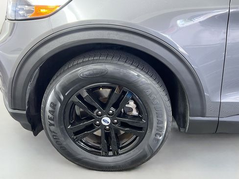 Used 2023 Ford Explorer 2WD image 13