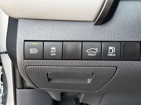 Used 2024 Toyota Camry LE FWD image 23