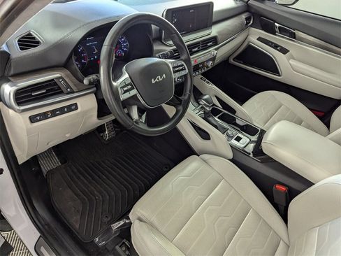 Used 2022 Kia Telluride SX w/ SX Prestige Package image 11