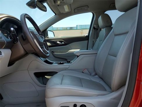 Certified 2023 GMC Acadia SLT image 18