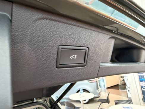 New 2026 Volkswagen Atlas SEL Premium R-Line image 30