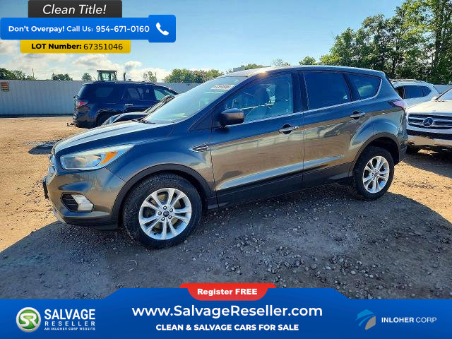 Used 2017 Ford Escape SE AWD/4WD image 1