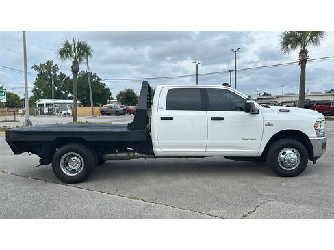Used 2024 RAM 3500 SLT w/ Quick Order Package 2YG SLT AWD/4WD image 6