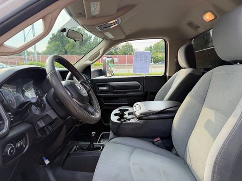Used 2019 RAM 5500 Tradesman AWD/4WD image 27