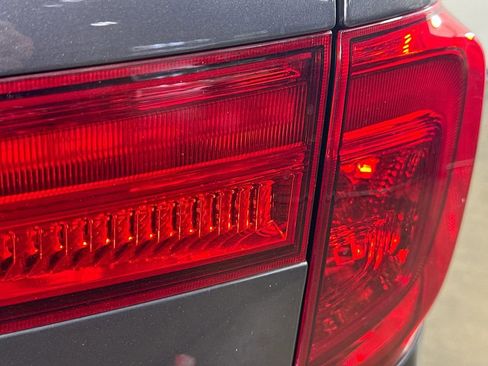 Used 2017 Honda Pilot Elite image 34