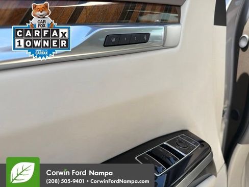 Used 2025 Cadillac Escalade ESV Sport Platinum w/ LPO, Floor Liner Package AWD/4WD image 12