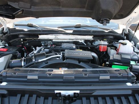 Used 2020 GMC Sierra 2500 Denali w/ Denali Ultimate Package AWD/4WD image 17