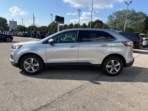 Certified 2024 Ford Edge SEL w/ Convenience Package AWD/4WD image 6