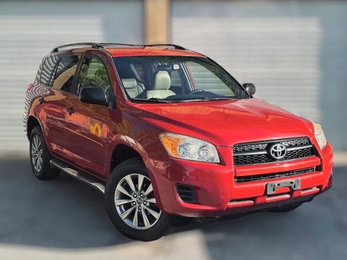 Used 2009 Toyota RAV4 2WD image 2