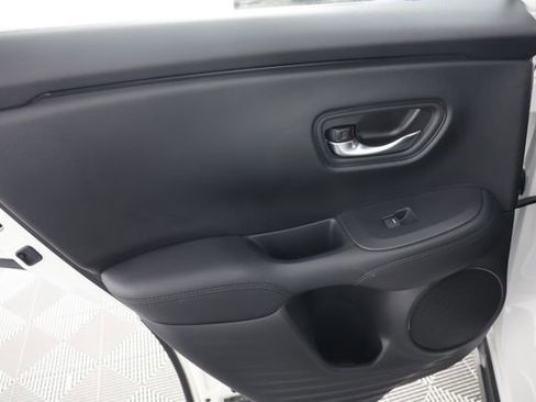 Certified 2025 Honda HR-V LX image 24