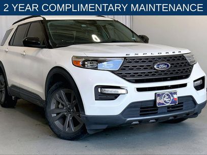 Used 2022 Ford Explorer XLT w/ Equipment Group 202A