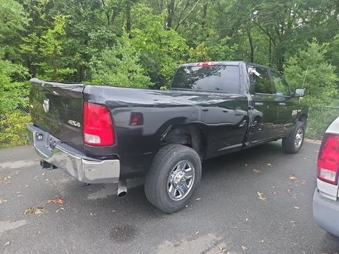 Used 2018 RAM 2500 Tradesman w/ Chrome Appearance Group AWD/4WD image 5
