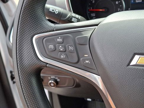 Certified 2023 Chevrolet Equinox LT w/ LPO, Floor Liner Package FWD image 19