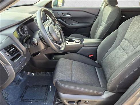Used 2024 Nissan Rogue SV AWD/4WD image 14