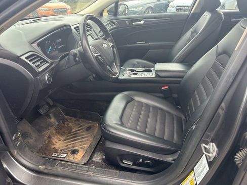 Used 2018 Ford Fusion SE w/ Equipment Group 601A image 21