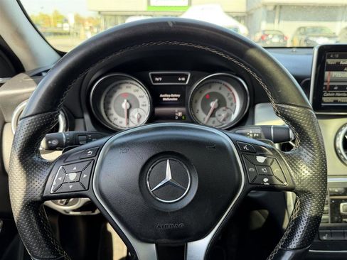 Used 2015 Mercedes-Benz GLA 250 image 23