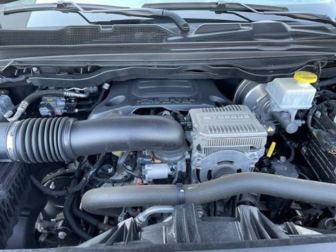 Used 2023 RAM 1500 Laramie AWD/4WD image 30