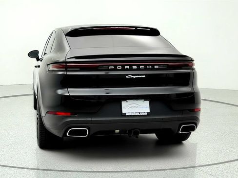 Used 2024 Porsche Cayenne Coupe AWD/4WD image 6