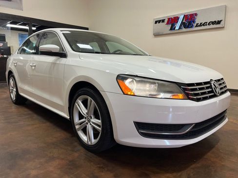 Used 2015 Volkswagen Passat TDI SE image 3
