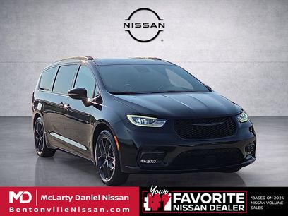 Used 2025 Chrysler Pacifica Limited