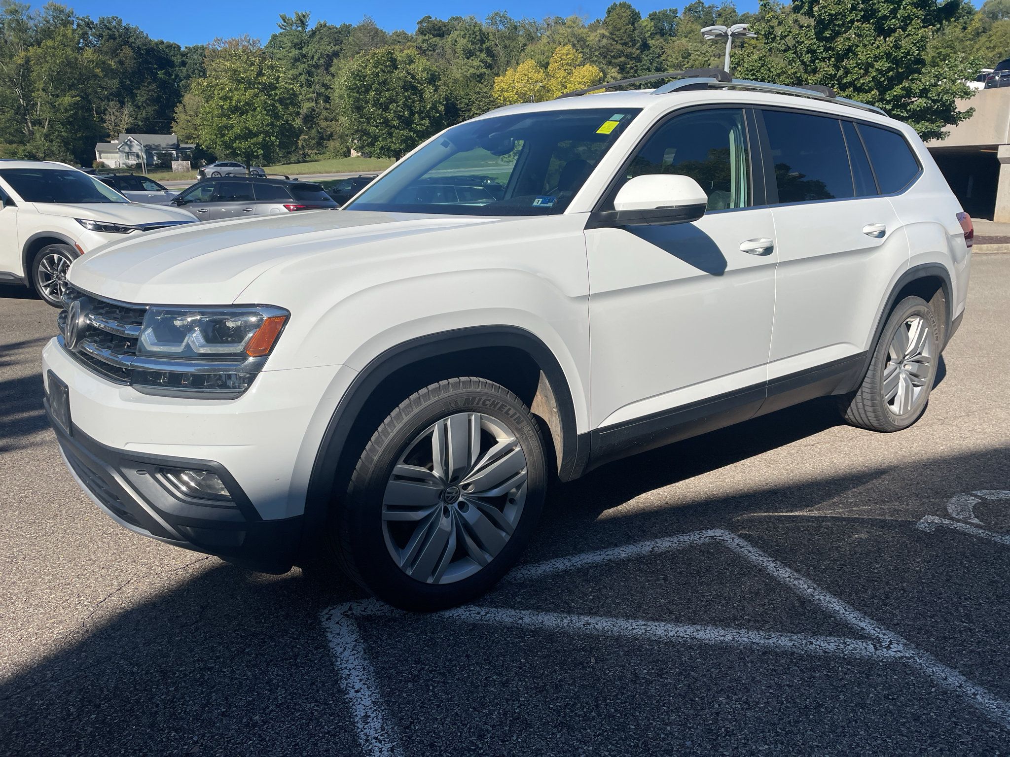 Used 2019 Volkswagen Atlas SE w/ Towing Package FWD image 7