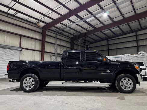 Used 2016 Ford F350 King Ranch w/ King Ranch w/Chrome Package image 4