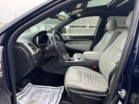 Used 2018 Jeep Grand Cherokee Limited image 13
