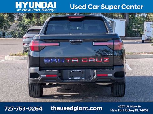 Used 2023 Hyundai Santa Cruz Night AWD/4WD image 4