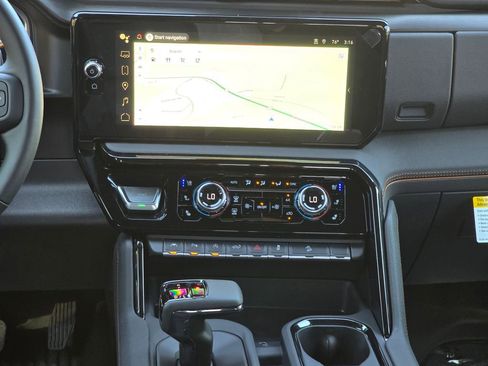 New 2026 GMC Sierra 1500 AT4 w/ AT4 Premium Package AWD/4WD image 34