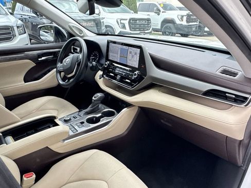 Used 2020 Toyota Highlander Limited AWD/4WD image 31
